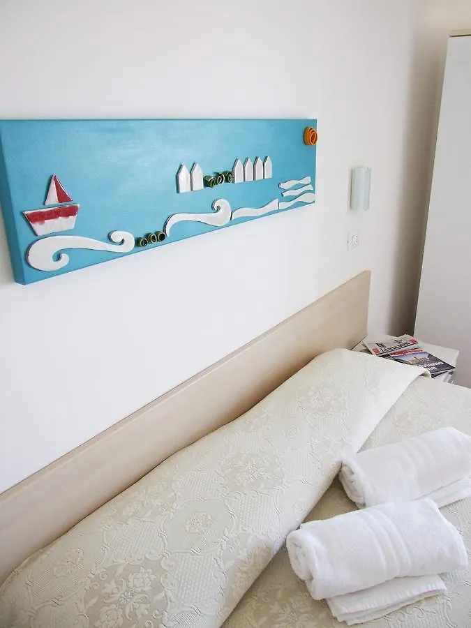 Hotel Manuela Cervia 3*,